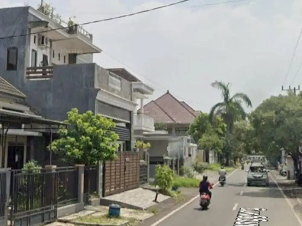 DIJUAL RUMAH STRATEGIS KAWASAN PERDAGANGAN BISA UNTUK USAHA DEKAT SUHAT