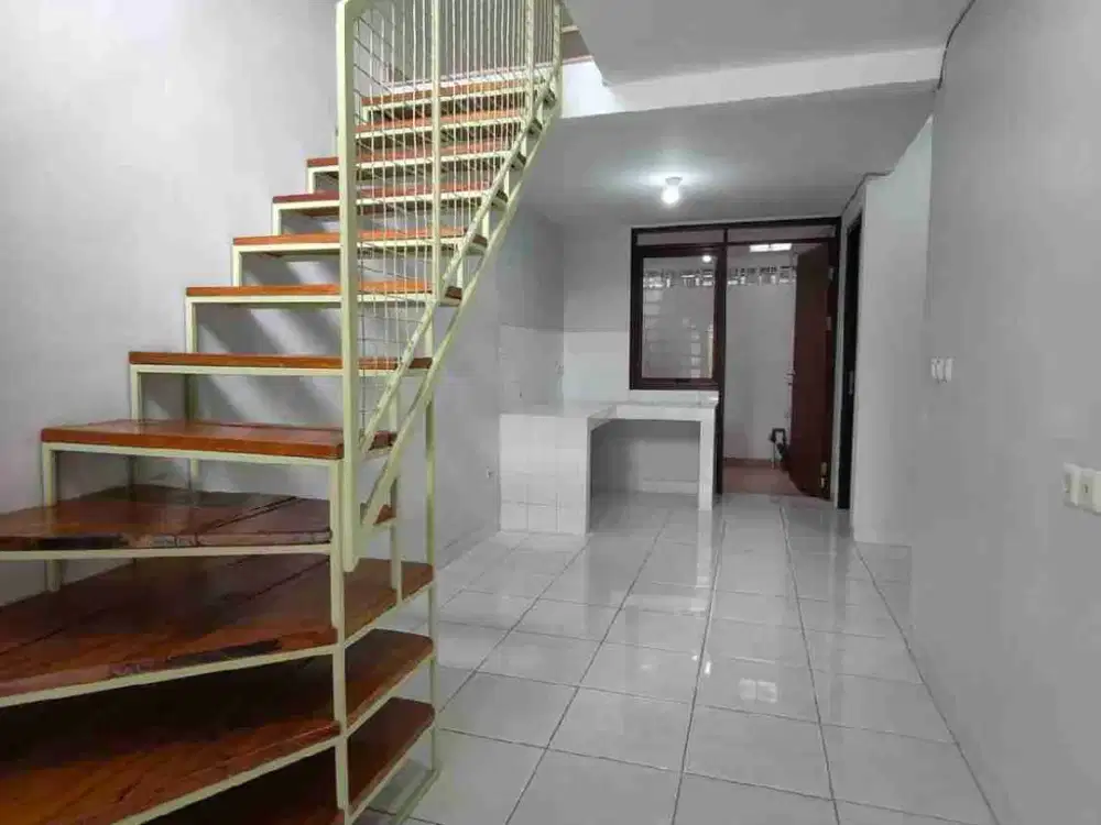 Rumah Sewa Siap Huni Komplek di  Gunung Batu Pasteur dekat tol dan Univ Maranatha