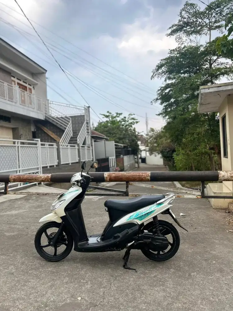 Yamaha mio 2011 garnis