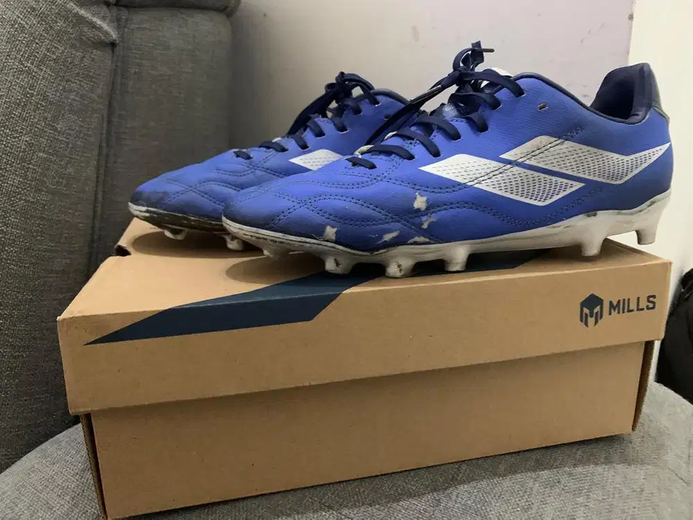 sepatu sepak bola enzo fg blue bekas minus size 40 original