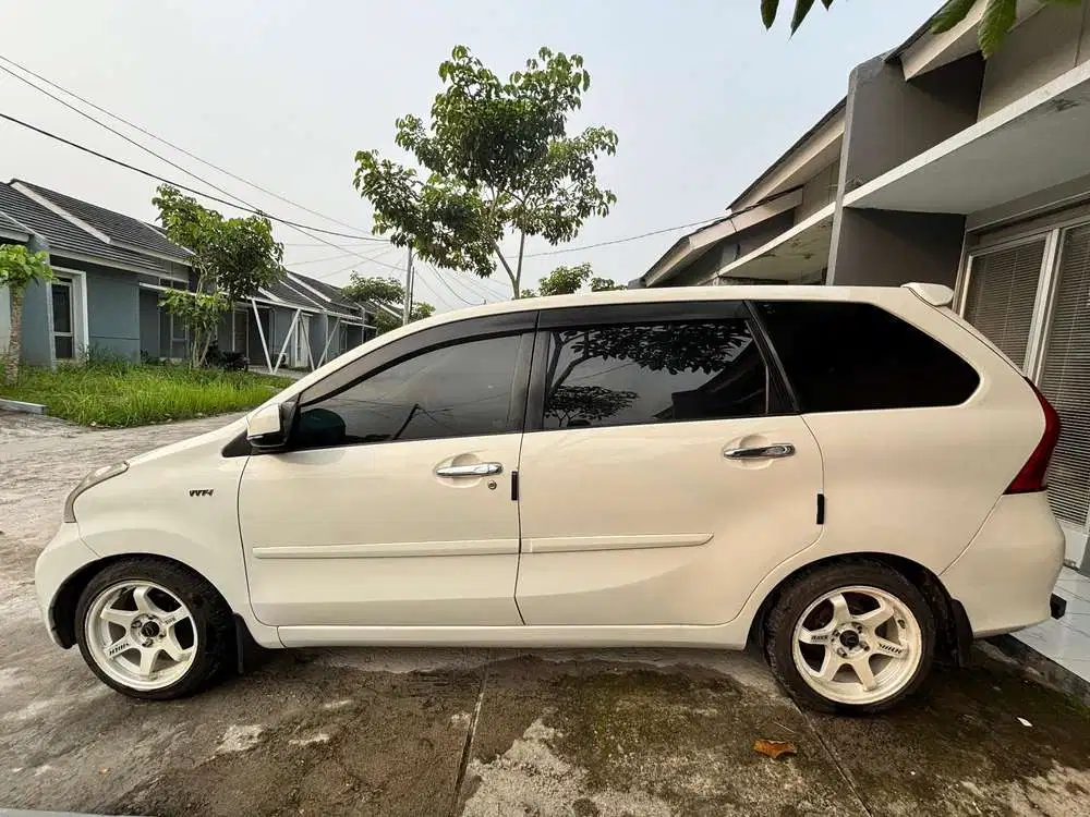 Daihatsu Xenia 2013 Matic