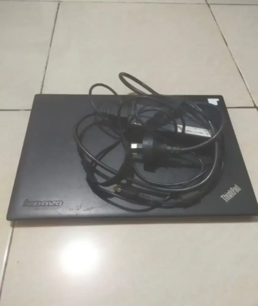 Lenovo thinkpad X1 carbon i5-3337u laptop