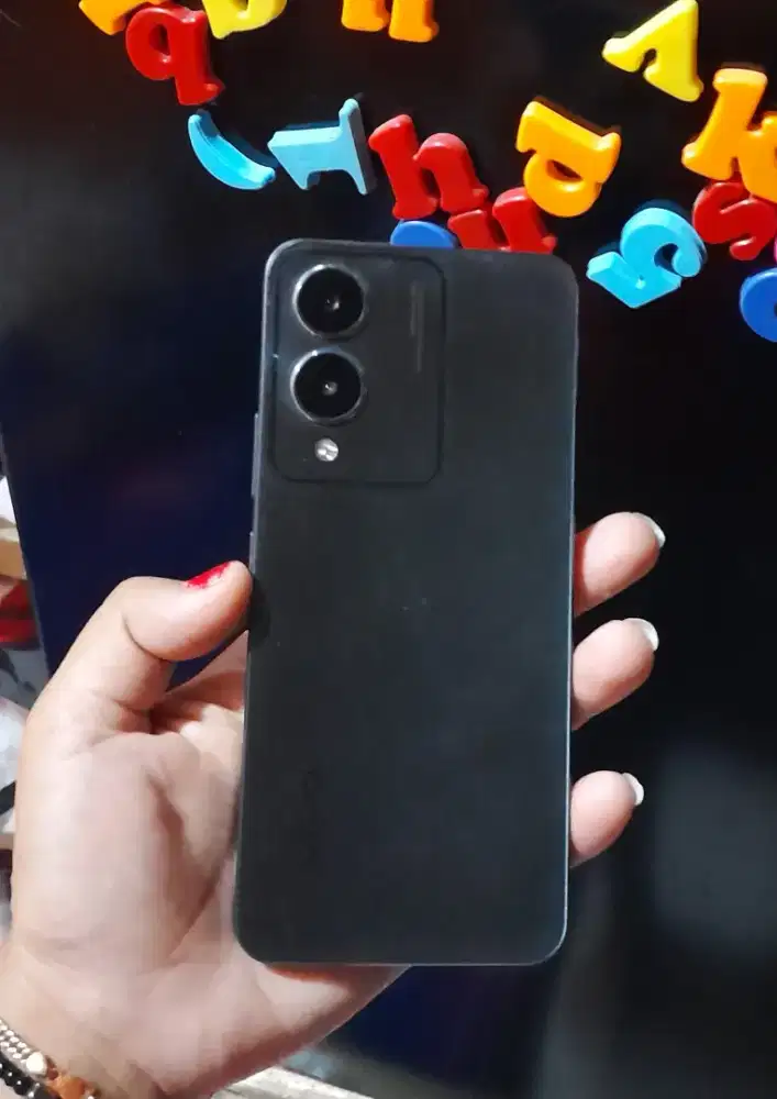 Vivo y17s ram 6+6/128.