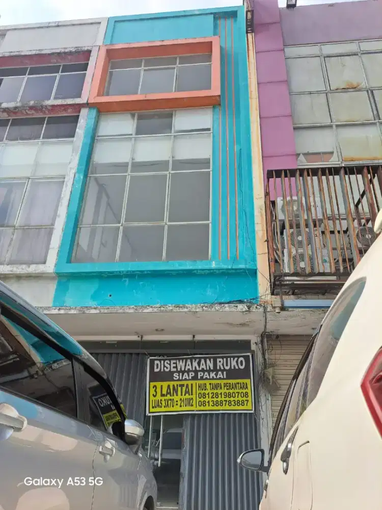 Disewakan Tahunan Ruko Siap Pakai i Cocok untuk kantor, usaha,gudang