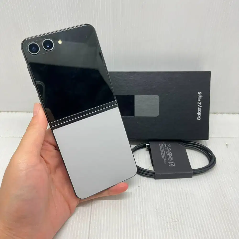 NO MINUS LIKE NEW 99% SAMSUNG GALAXY Z FLIP 5 5G 8/512 EXCLUSIVE GREY