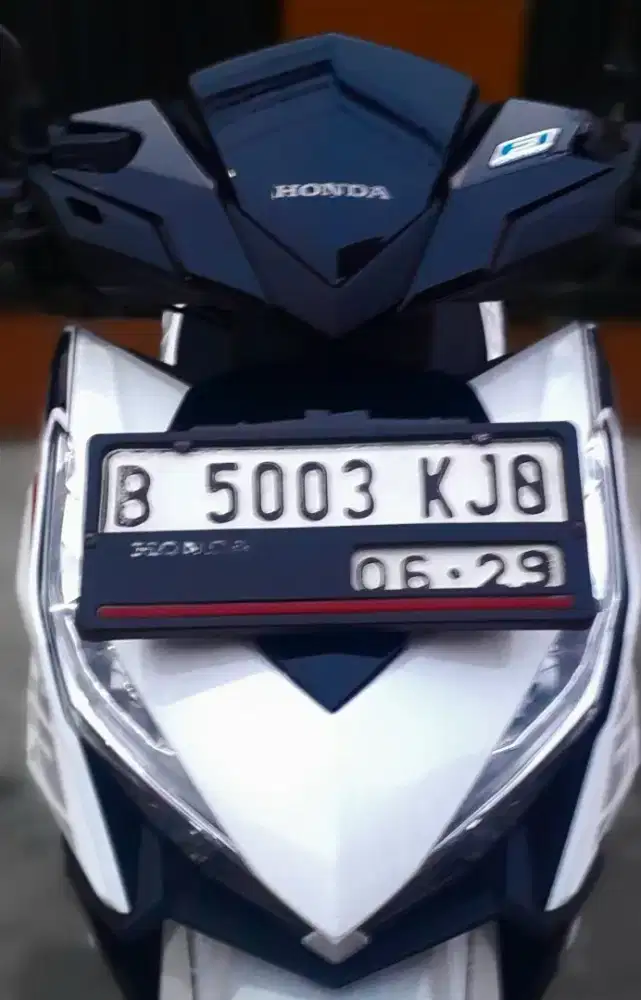 Di jual Vario led old 125 2015 Surat komplit Pjak 06-2026 Plat 06-2029
