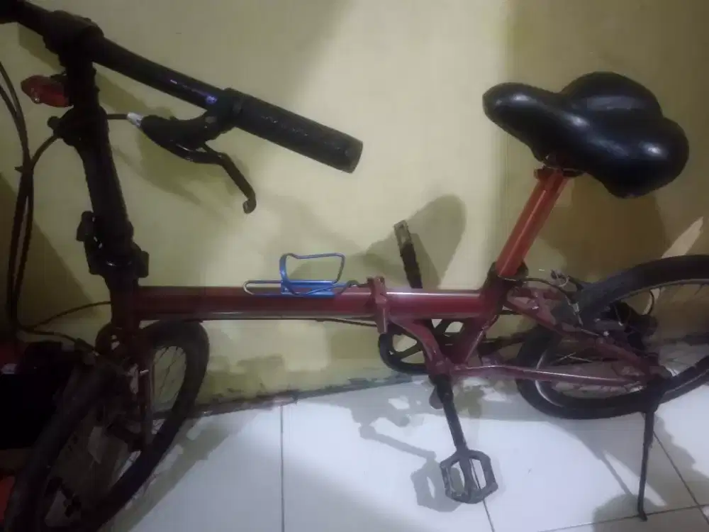 Sepeda lipat diameter ban 18 inch