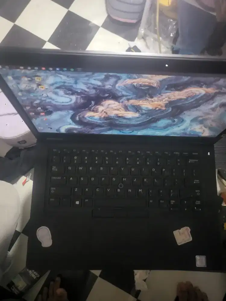 Laptop Dell Core i5 Gen 7 RAM 8GB Kondisi Normal