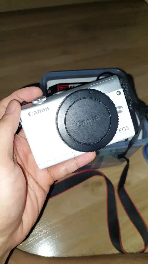 Canon EOS M200 kit Lens 15-45mm