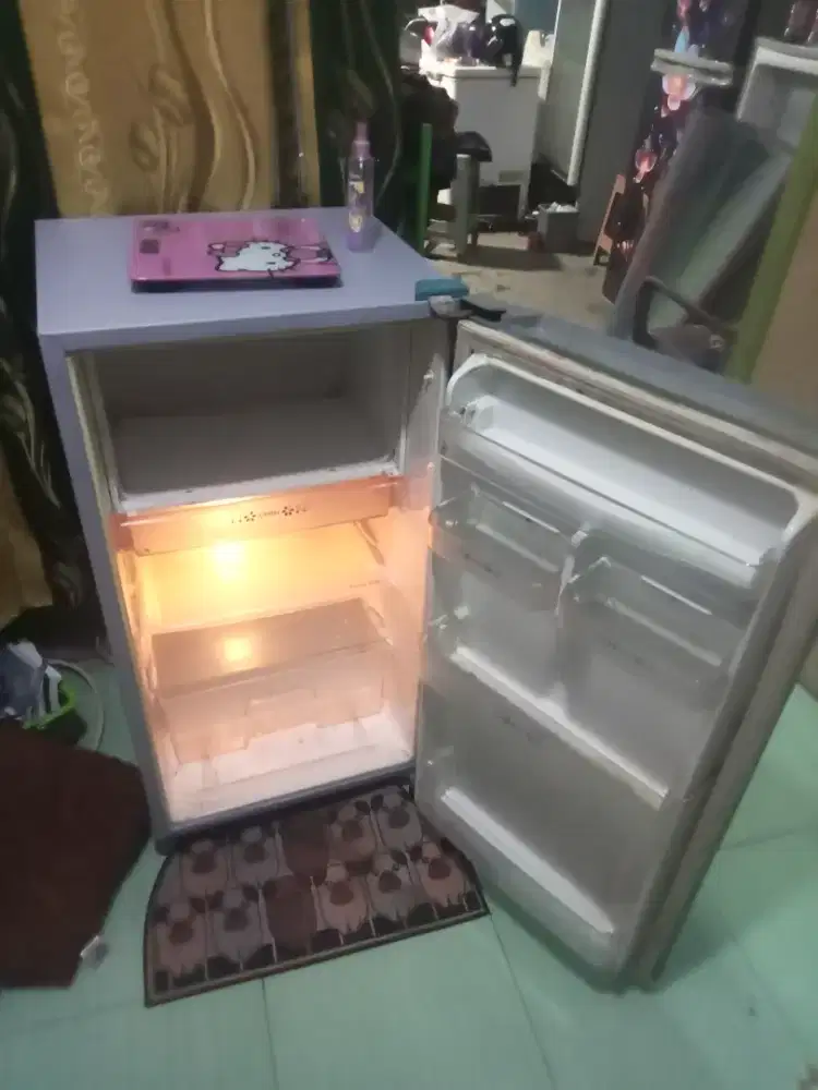 Thosiba 1 pintu normal beku