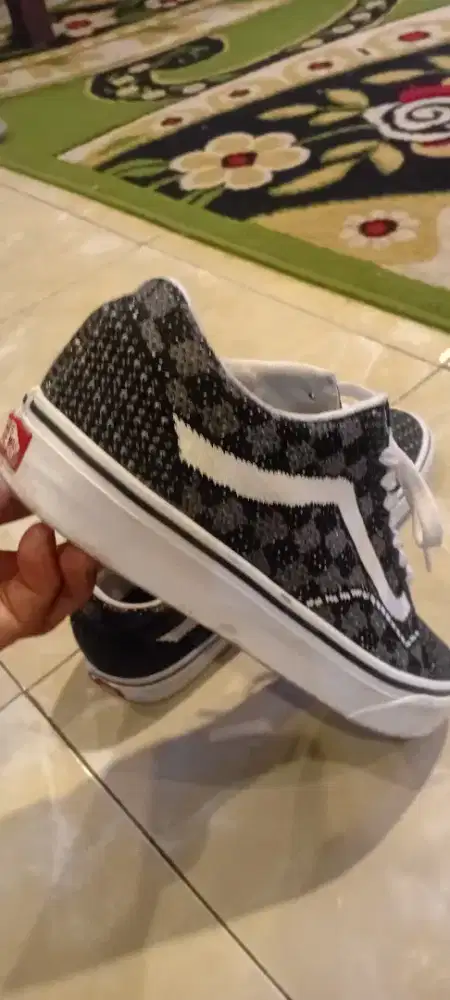 Dijual Sepatu VANS original Ukuran 41