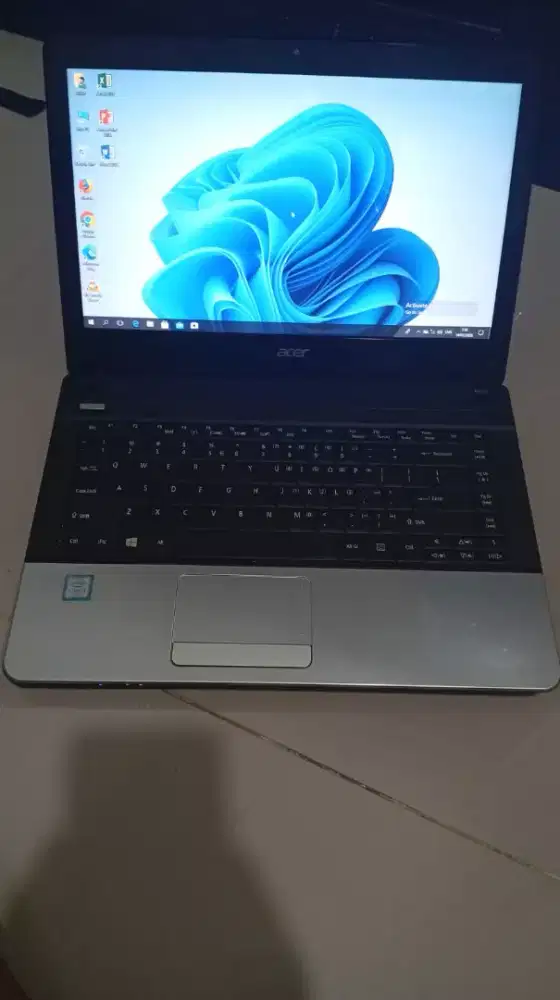 LAPTOP ACER INTEL CORE I3 RAM 8GB Windows 10 NO MINUS