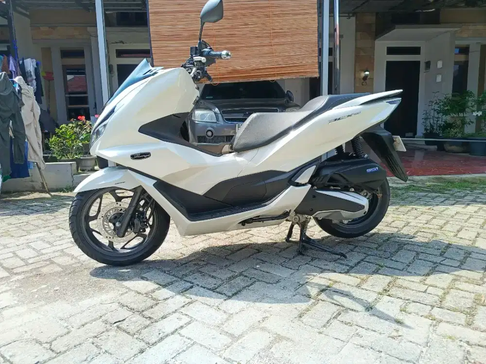 Honda Pcx160 white 2022