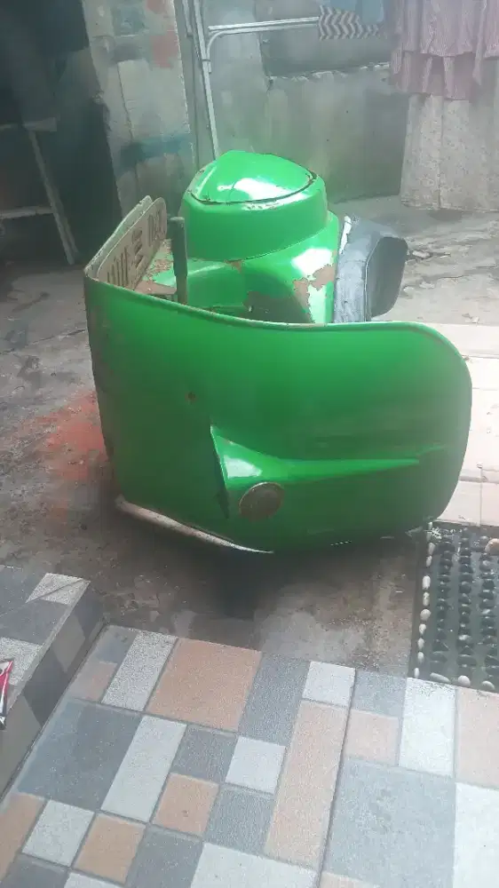 Body vespa gado gado