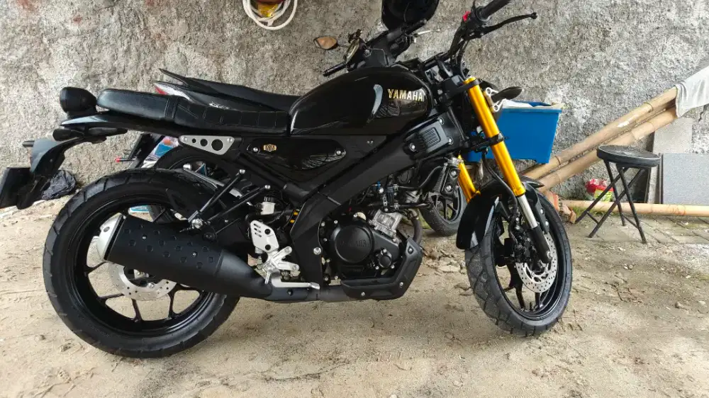 Jual motor Yamaha xsr 2023 kondisi sangat  terbaik