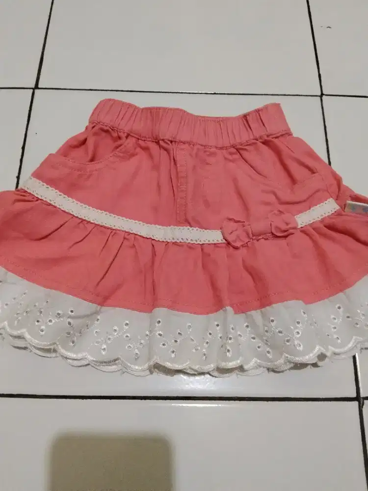 Preloved Rok bayi perempuan  Pipiniko
