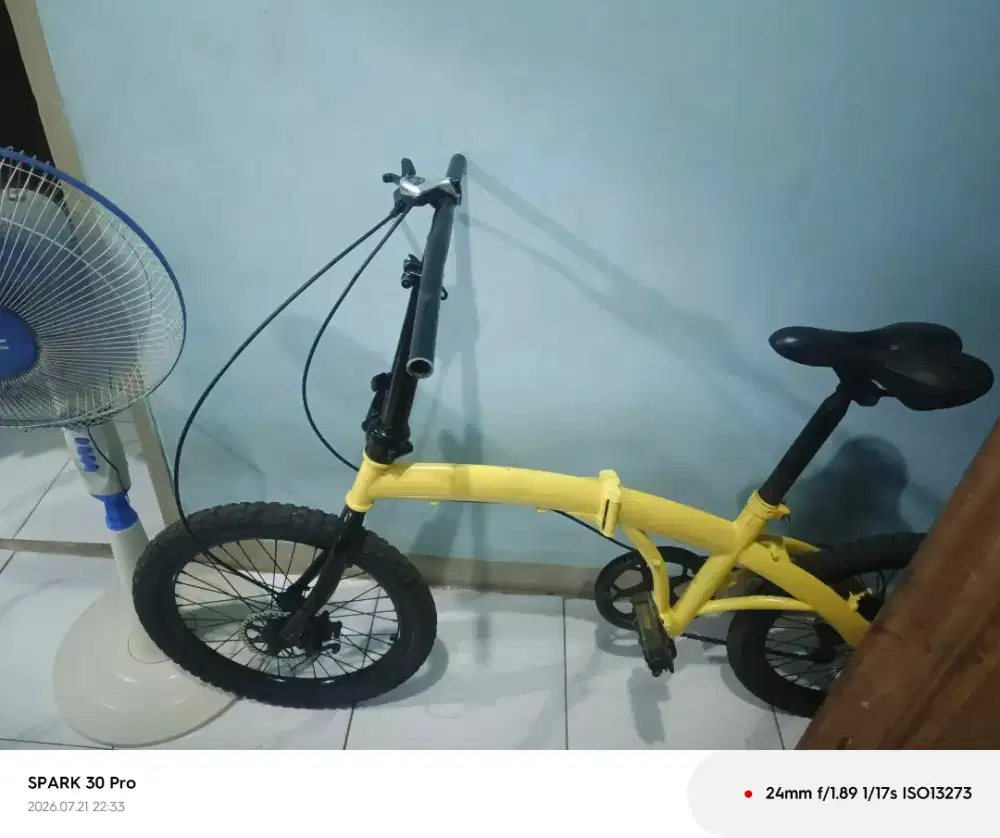 Sepeda lipat 20
