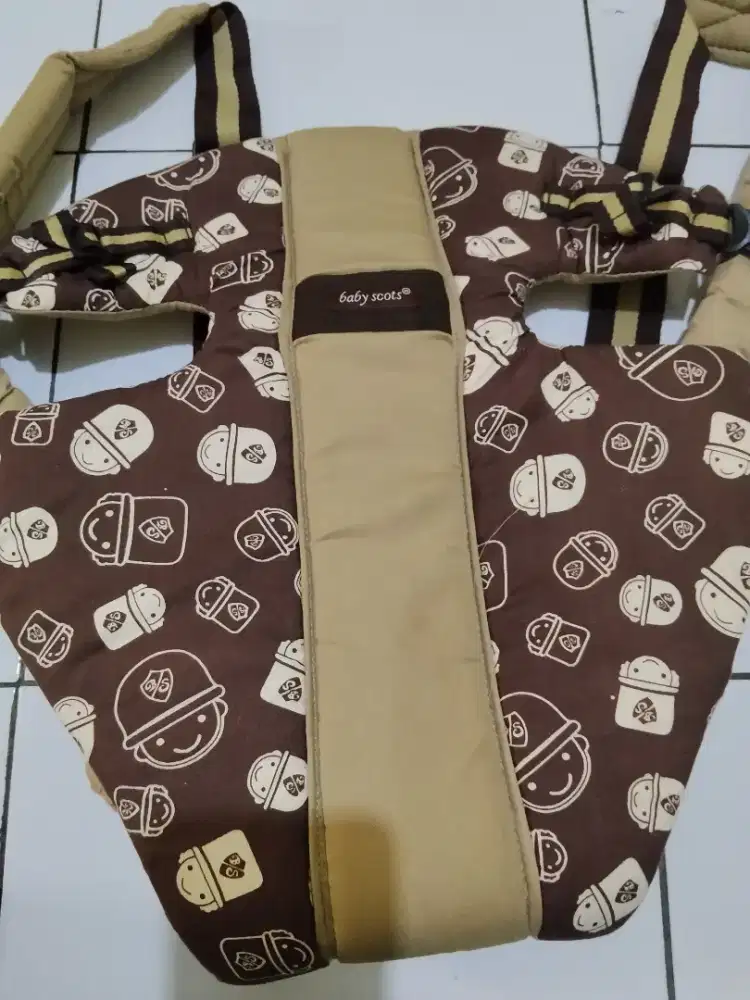 Preloved Gendongan Bayi