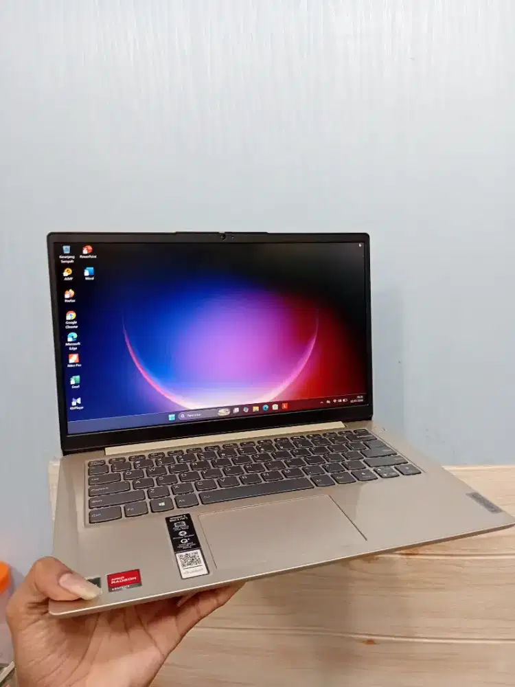 Lenovo ideapad slim 3 amd Ryzen 3 5300U ram 8gb ssd 512gb
