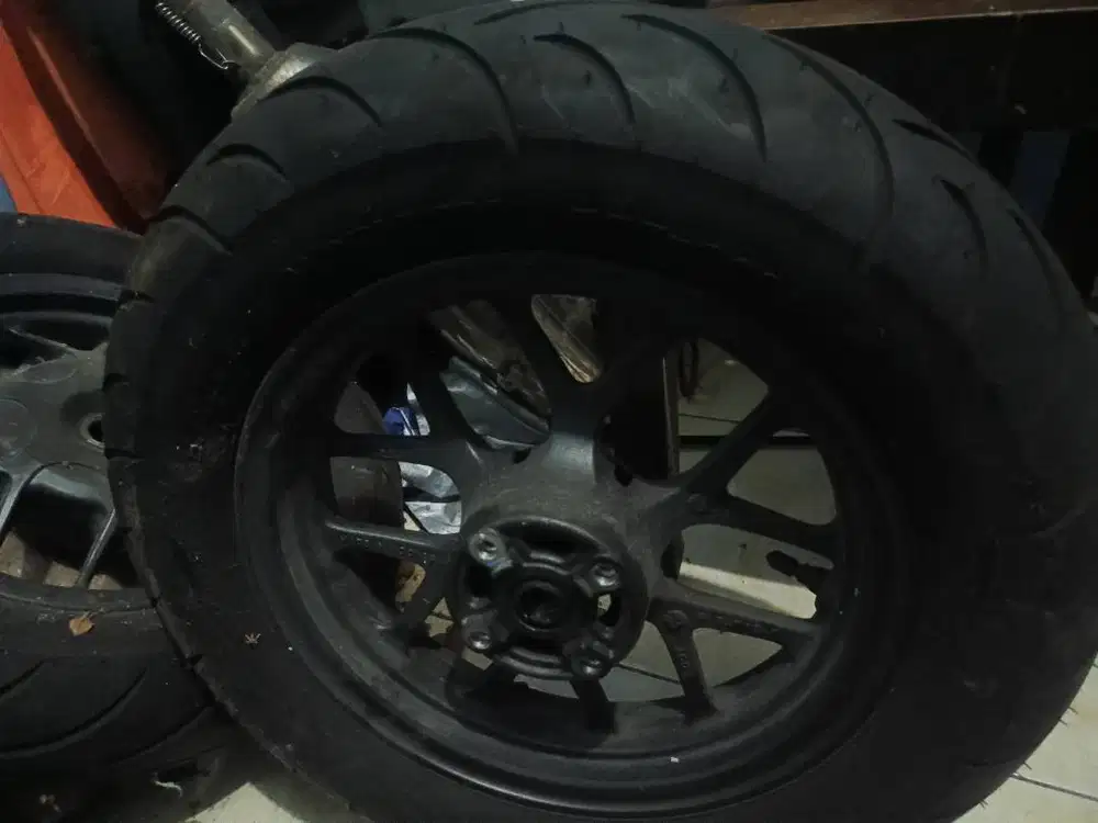 - ban + velg Honda staylo