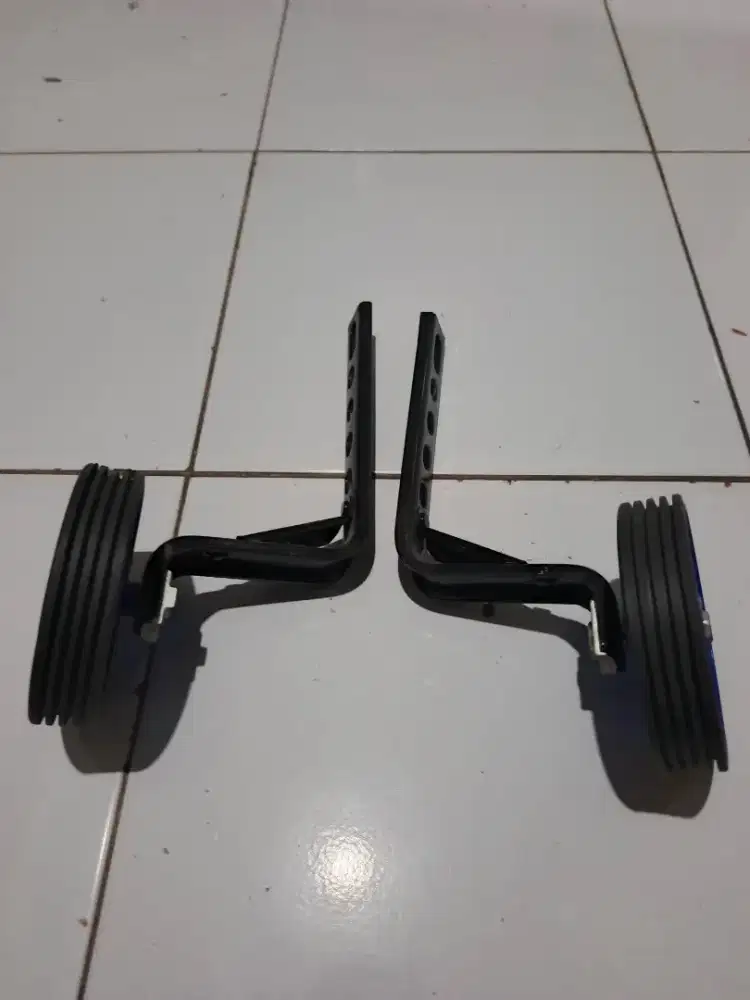 Roda samping sepeda anak