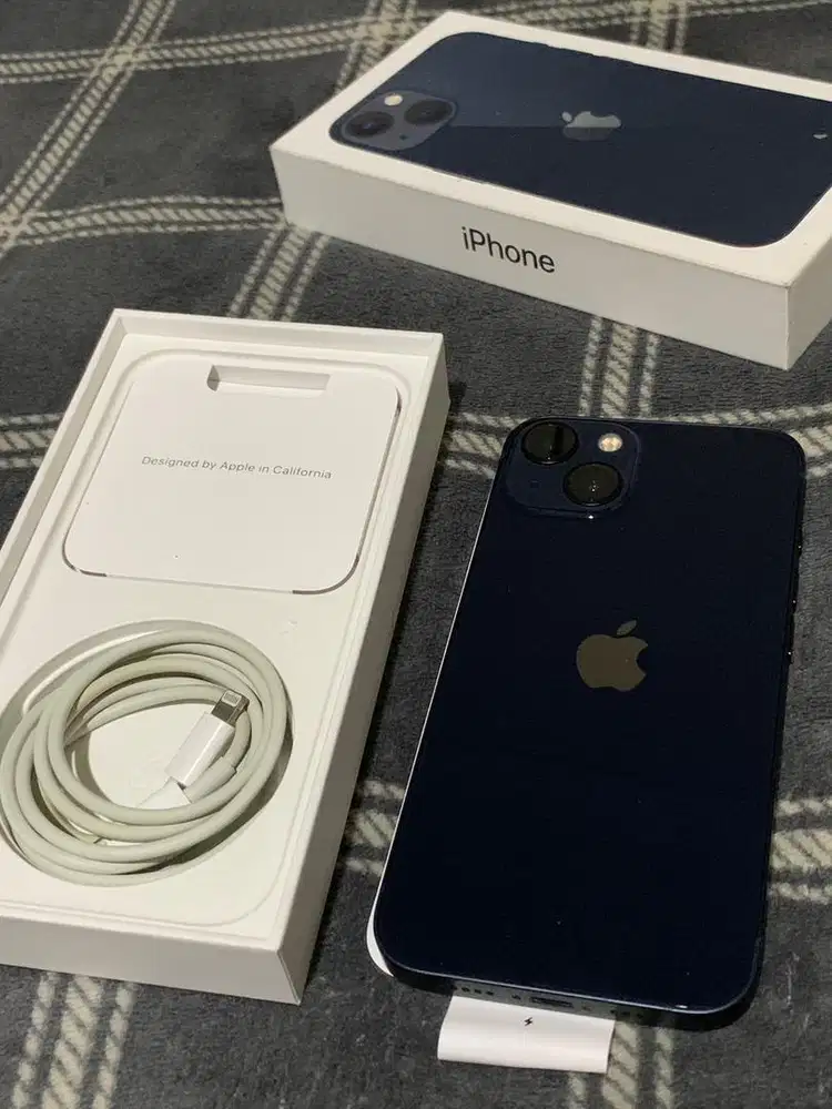 iPhone 13 128GB iBox Fullset Garansi ON BH 100%