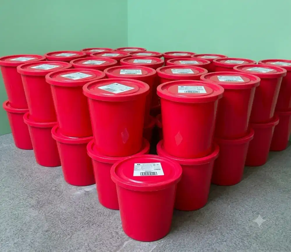 Toples Ember Escrim