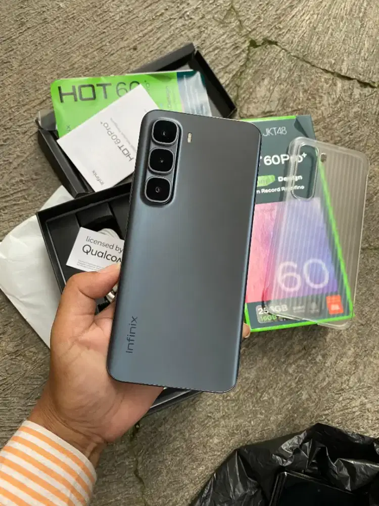 Infinix Hot 60 Pro+ 16/256 Curve Amoled 144Hz