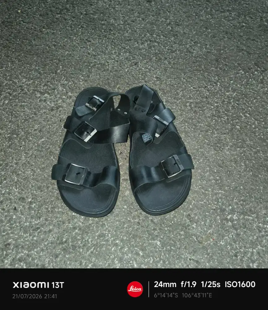Sendal bekas flipflop original