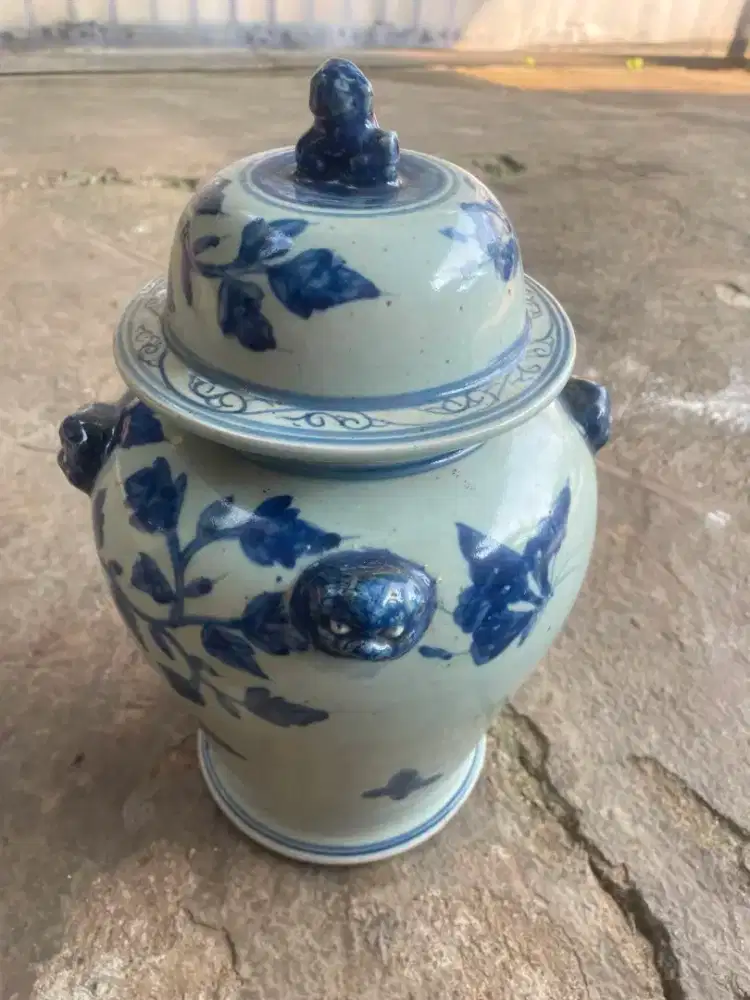 DIJUAL GUCI BIRU DAN TUTUP