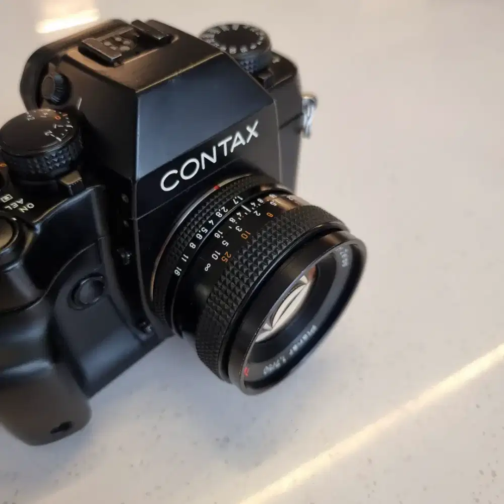 Contax RX Analog + Zeiss Planar 50mm 1.7 (RARE) JAPAN MARKET