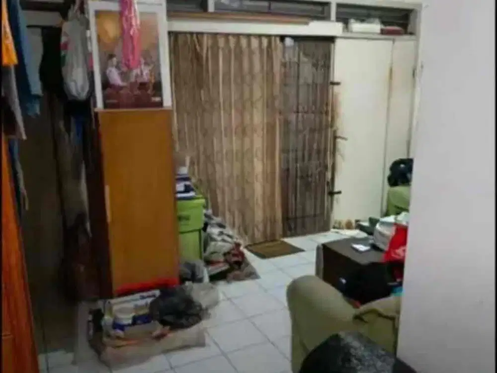 Rumah Langka & Murah Jl.Srimahi ( dekat ke JL BKR dan moch ramdan) 
Akses 2 mobil

Lt 88m²
Lb 73m²
K.tidur 2
k.mandi 1
Carpot 1
SHM

Harga 950jt Nego