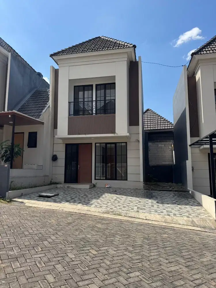 JUAL MURAH RUMAH SIAP HUNI GRAFIKA BANYUMANIK SEMARANG