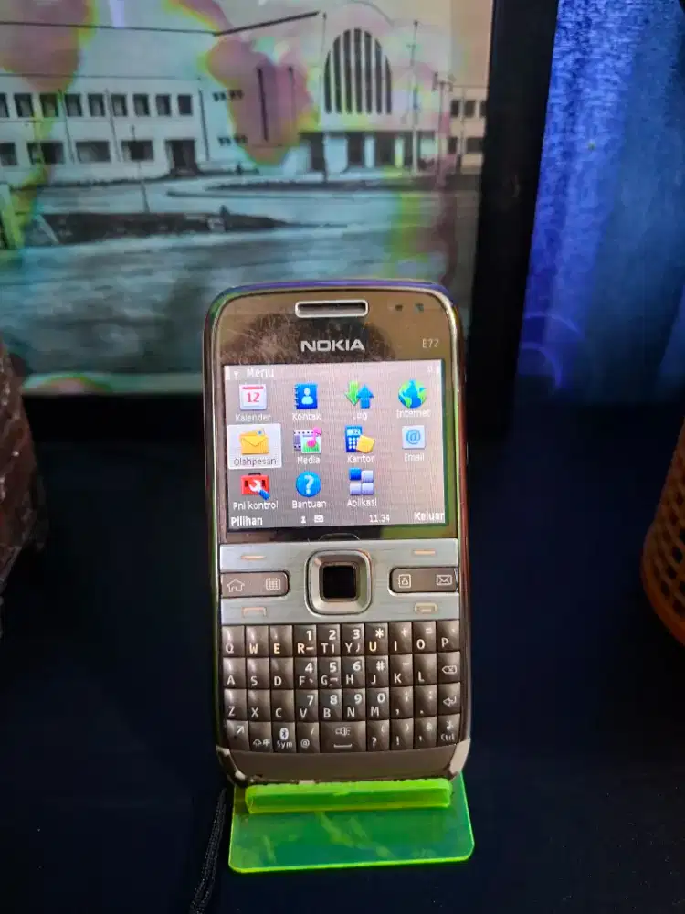 Nokia E72 All operator