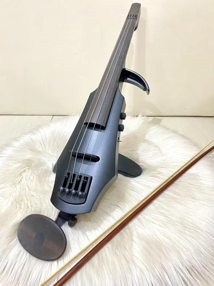 Preloved NS Design NXT4 Electric Violin