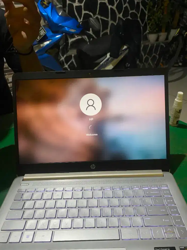 Laptop Hp 14s Second