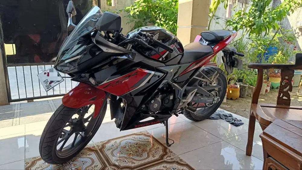 CBR 150R PAJAK HIDUP