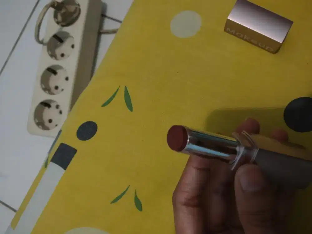 lip balm seamakeup pixie