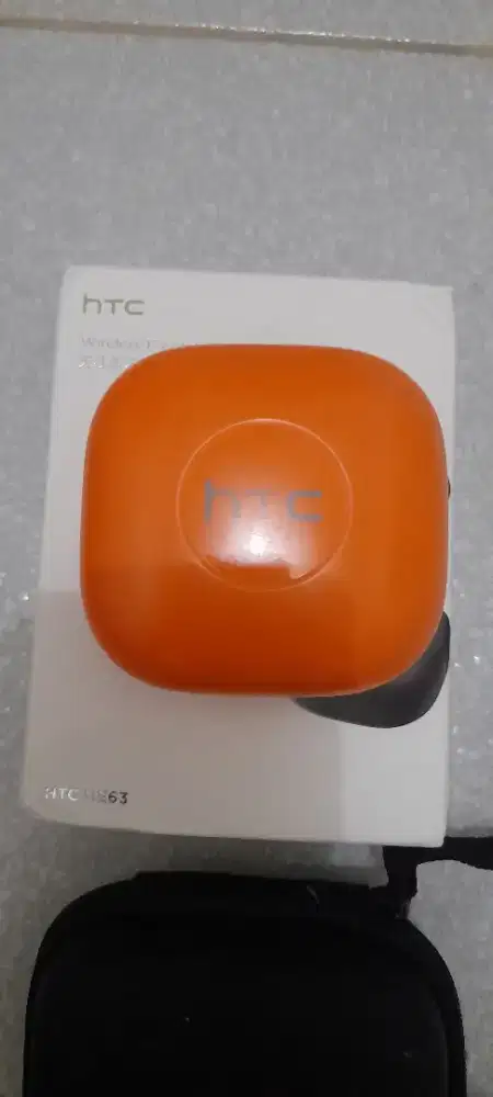 Handset bloototh HTC e63