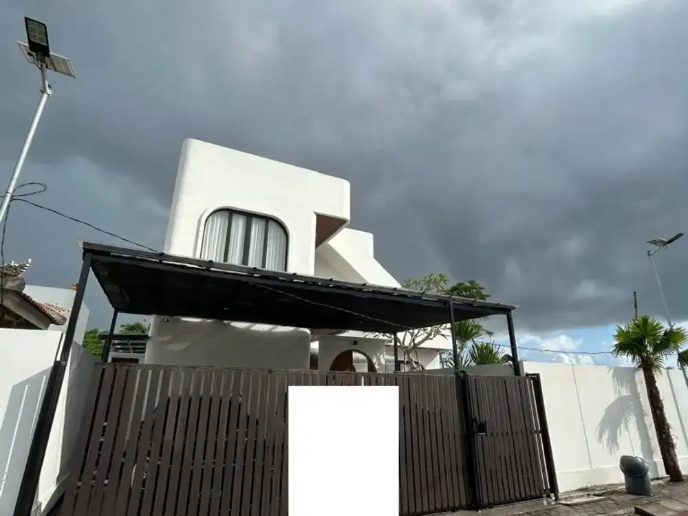 Dijual vila mewah bangunan baru furnished siap huni di Jalan Dharmawangsa Nusa Dua Bali