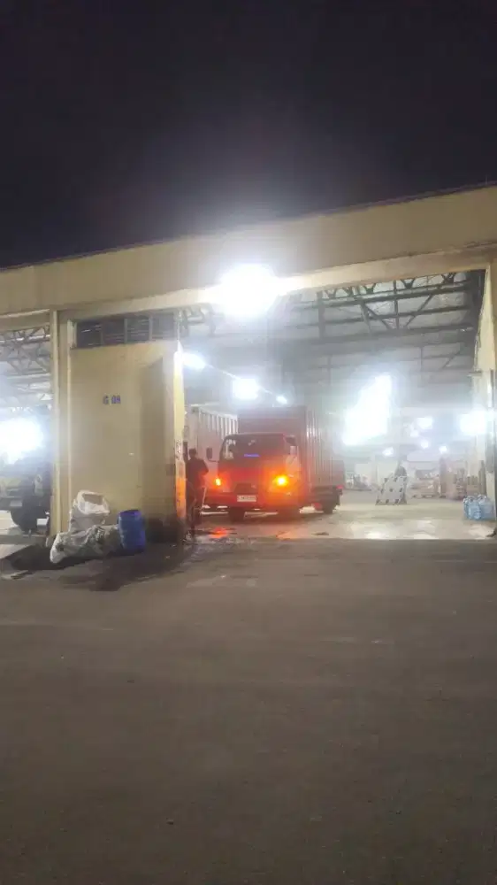Cari pekerjaan untuk packing atau bebersih