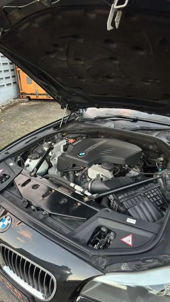 BMW 528i 2012 Bensin