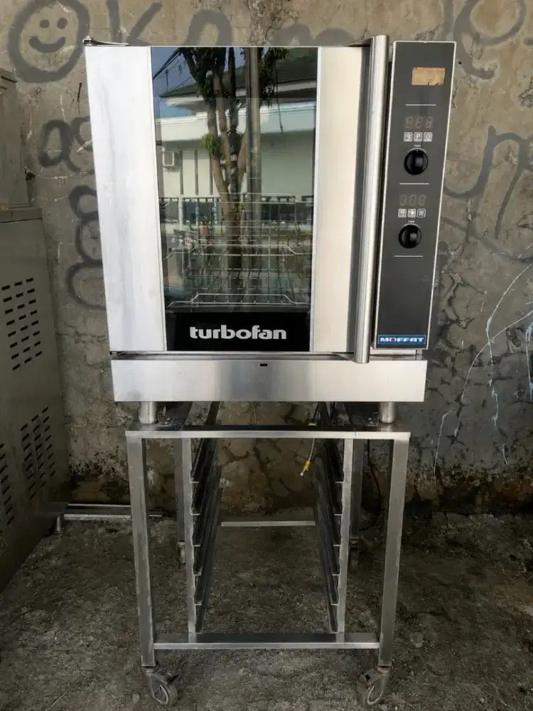 Convection oven