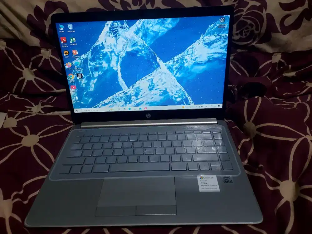Laptop hp 14s intel i3 bekas