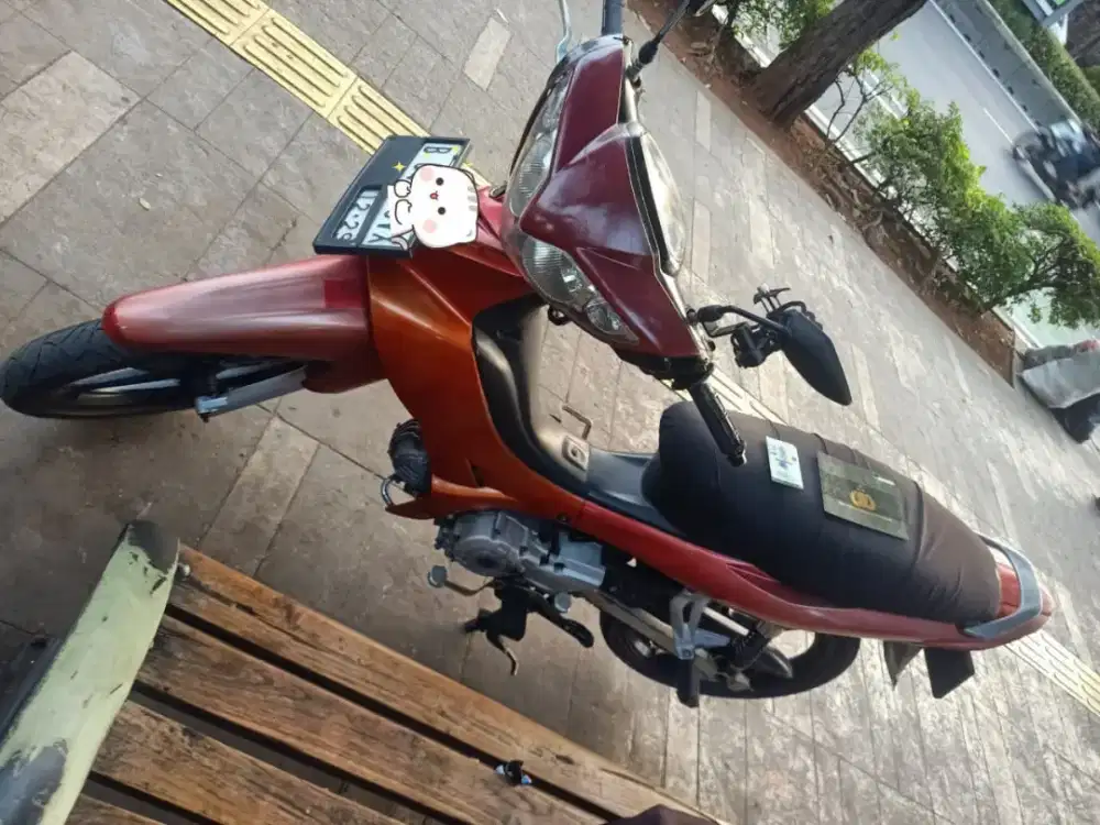 Jual jupiter z burhan ,ss lengkap, lokasih salemba jakarta pusat.