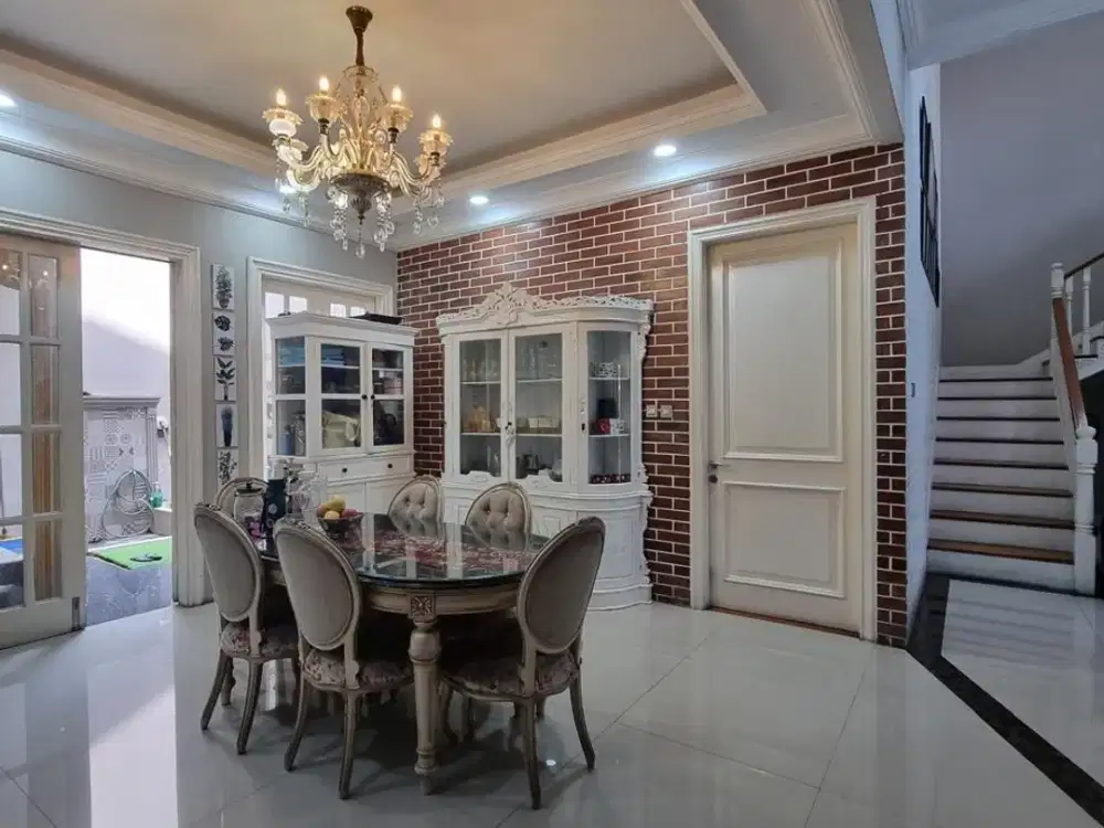 DIJUAL RUMAH CANTIK SIAP HUNI DI PESANGGRAHAN JAKARTA SELATAN