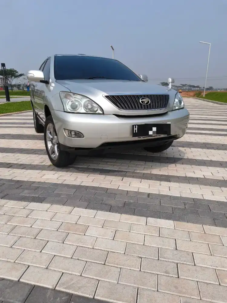 Toyota harrier 2.4G Lprem sound 2005 pristine condition