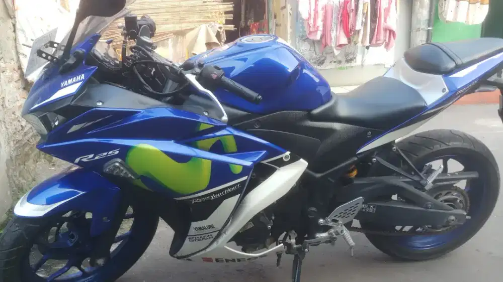 Yamaha R25 250Cc