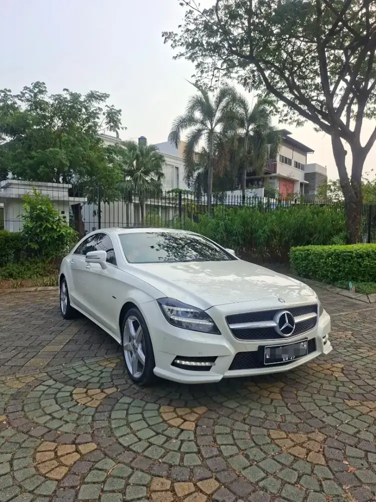 Mercedes Benz CLS350 / CLS 350 AMG 2012 Putih Sunroof