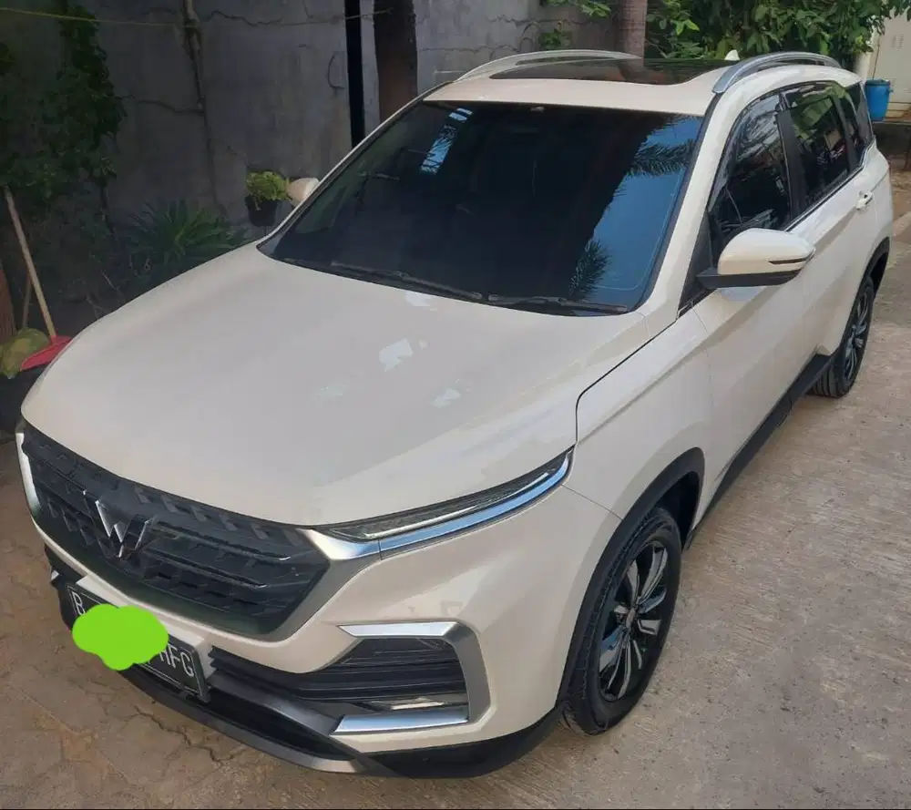 Wuling Almaz  Exclusive 7 Seater 2021 Putih Kilometer 61 Ribu Record